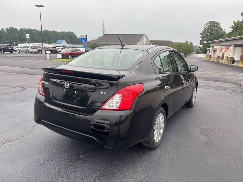 2019 Nissan Versa SV