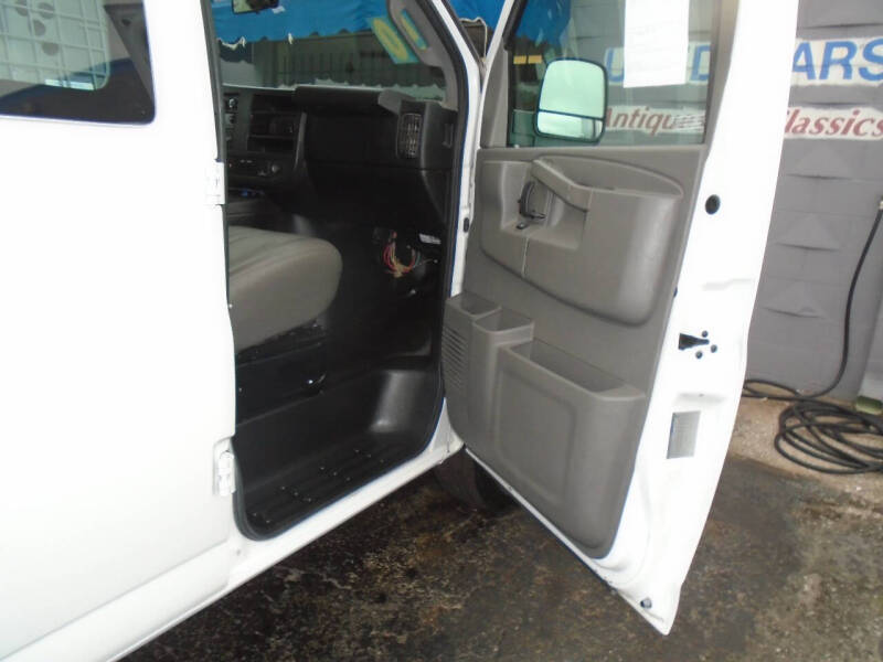 2017 Chevrolet Express 2500