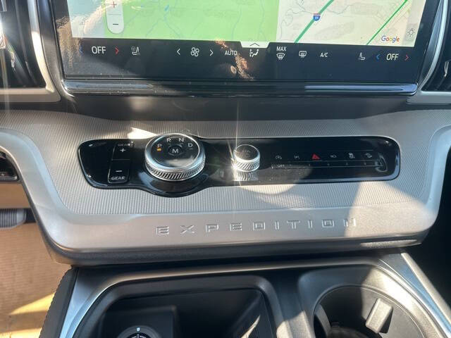 2025 Ford Expedition Active