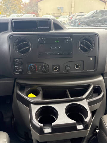 2013 Ford E-Series E-350 SD