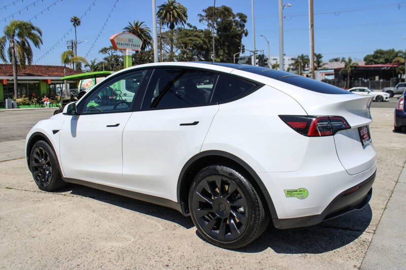2023 Tesla Model Y Long Range