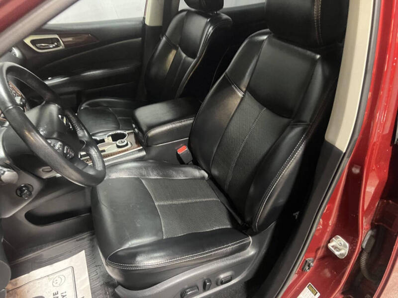 2018 Nissan Pathfinder Platinum