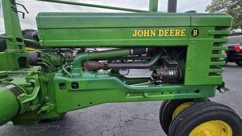 1949 John Deere B
