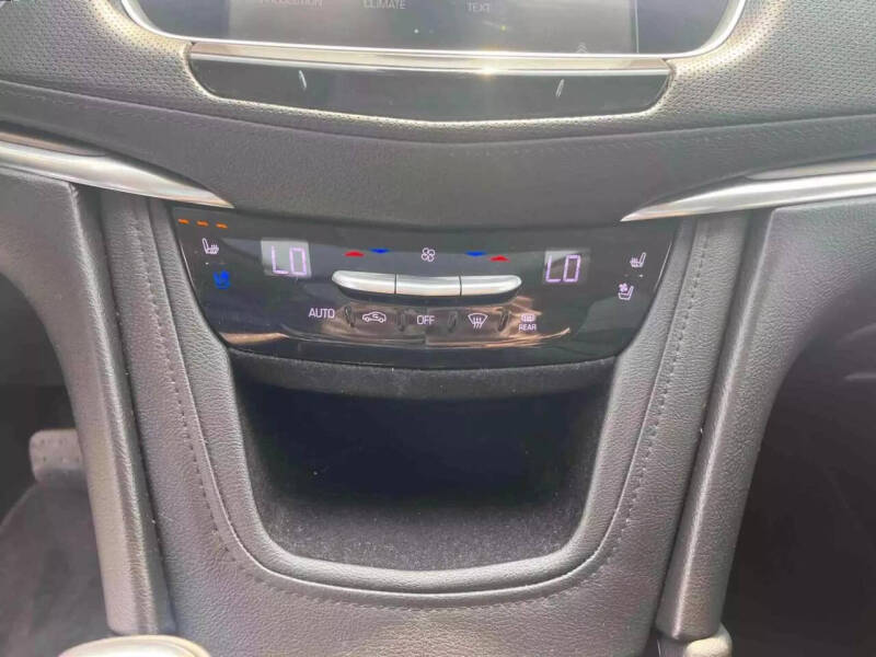 2018 Cadillac XT5 Premium Luxury