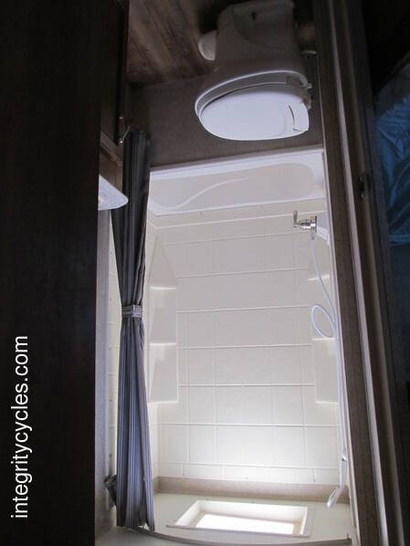 2016 Forest River COACHMEN M-273 DBS