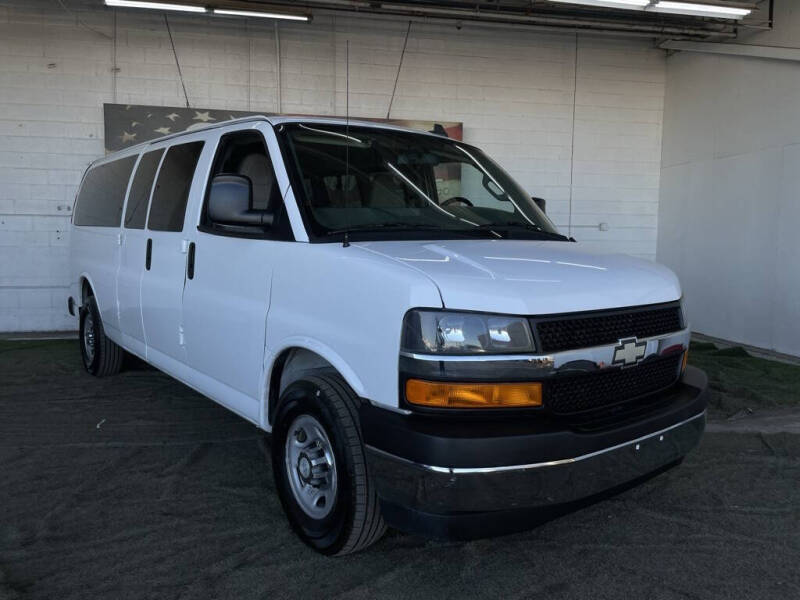 2017 Chevrolet Express LT 3500