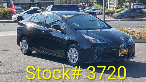 2022 Toyota Prius LE