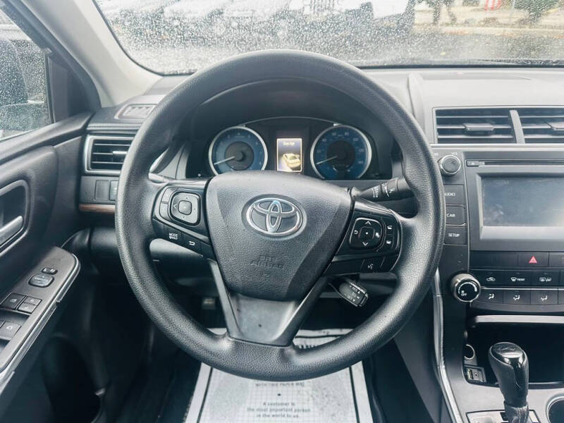 2016 Toyota Camry LE