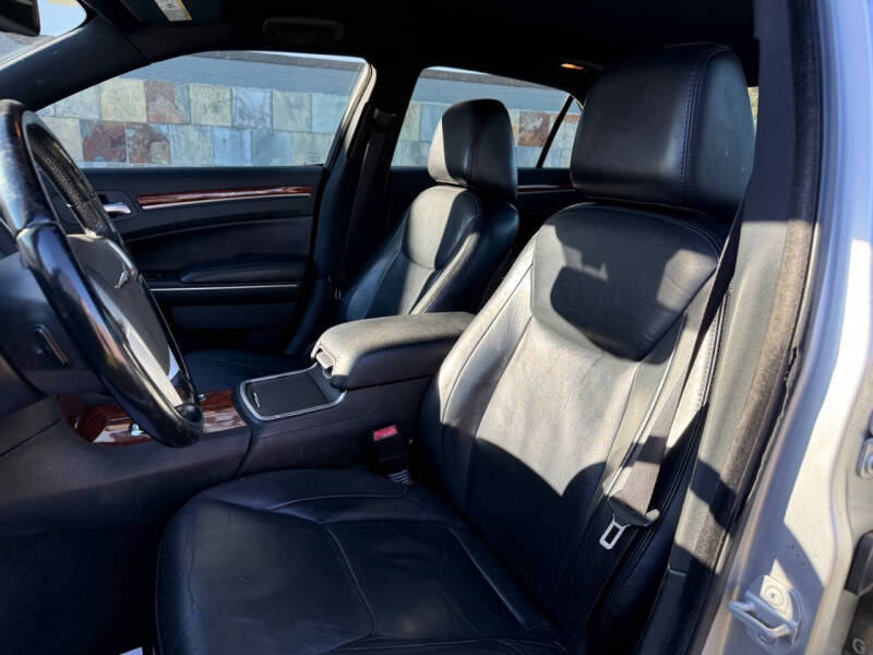 2012 Chrysler 300 Limited