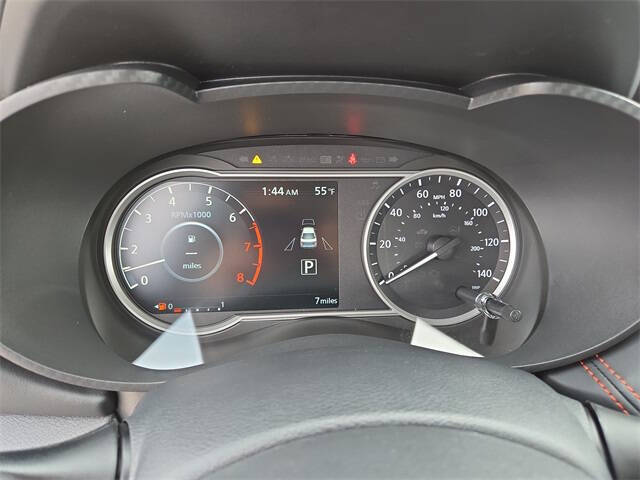 2025 Nissan Versa SR