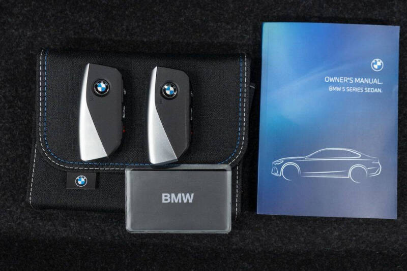 2025 BMW 5 Series 530i xDrive