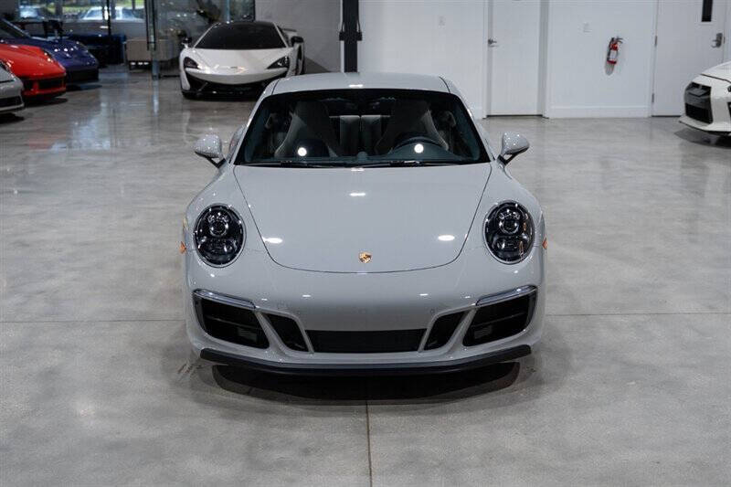 2019 Porsche 911 Carrera GTS