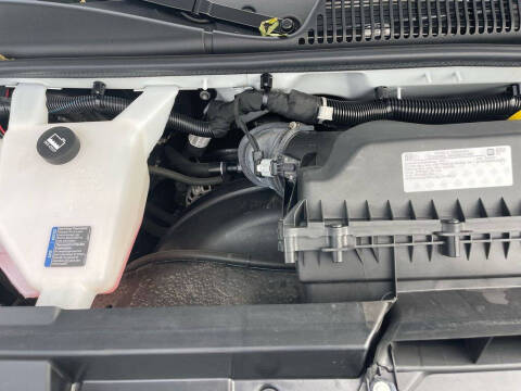 2023 GMC Savana 2500