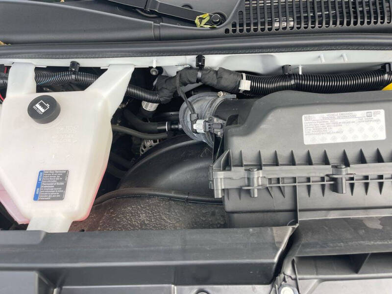 2023 GMC Savana 2500