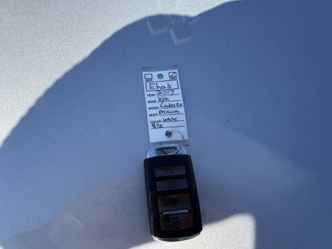 2017 Kia Cadenza Premium