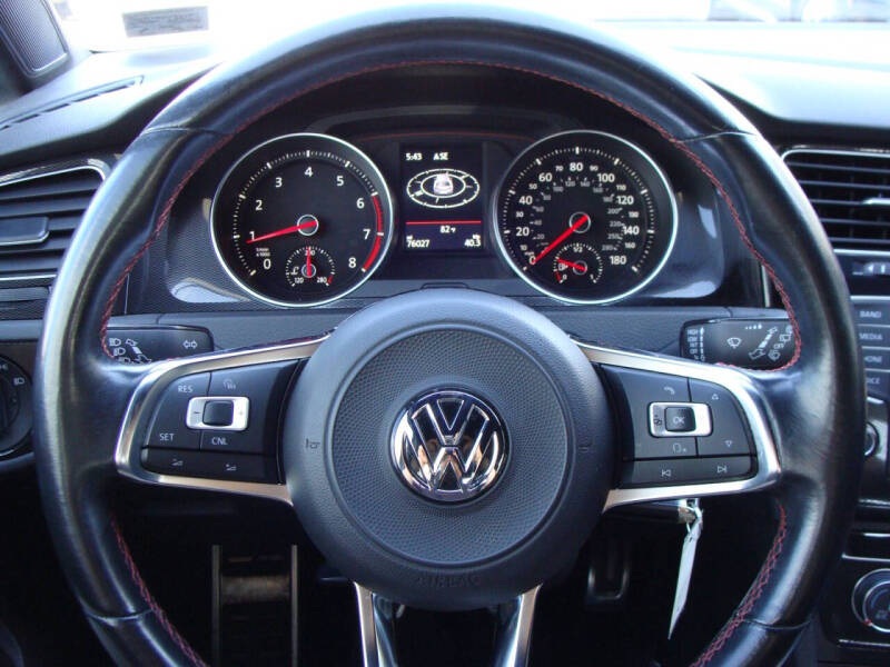 2017 Volkswagen Golf GTI S