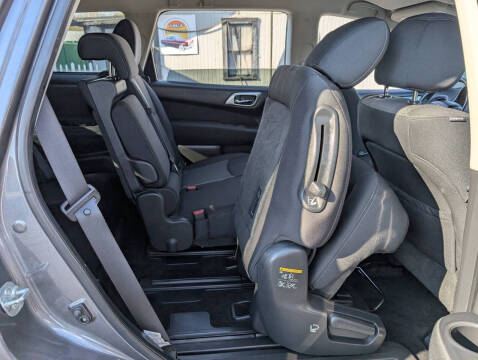 2017 Nissan Pathfinder S