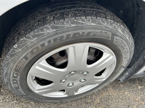 2008 Nissan Versa 1.8 S