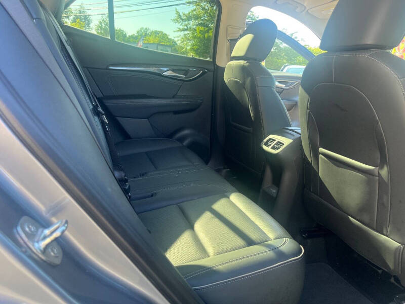 2022 Buick Envision Essence