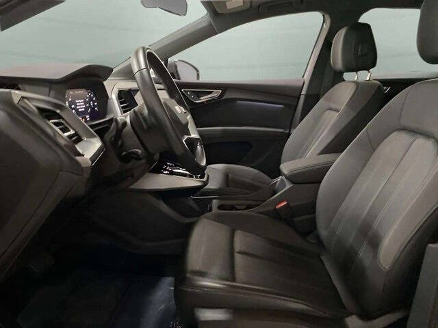 2024 Audi Q4 e-tron quattro Premium 55