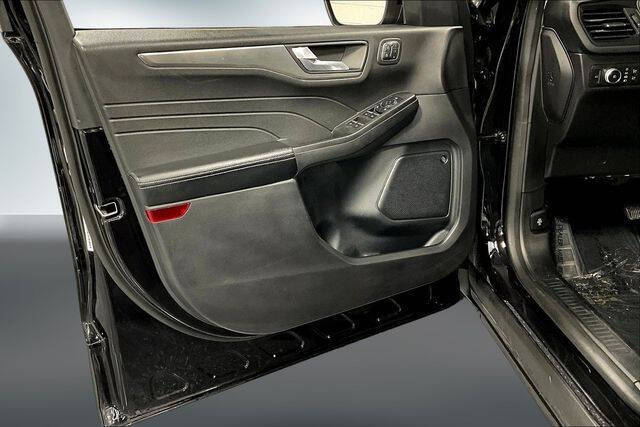2021 Ford Escape Titanium
