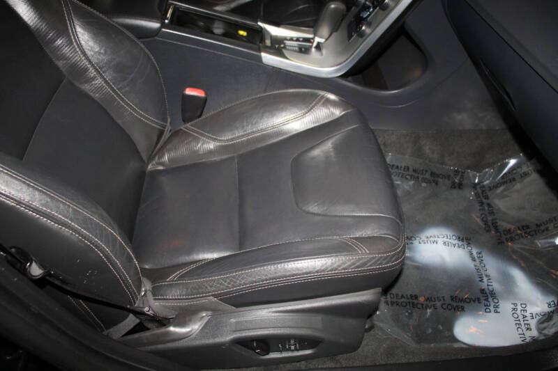 2012 Volvo S60 T6 R-Design