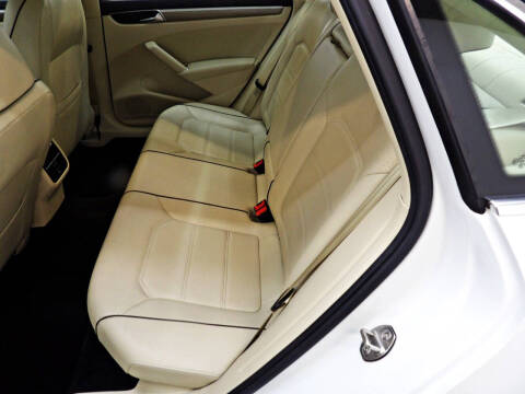 2018 Volkswagen Passat 2.0T SE