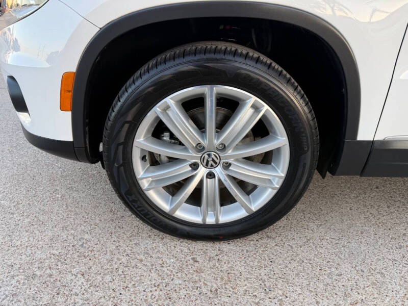 2014 Volkswagen Tiguan S