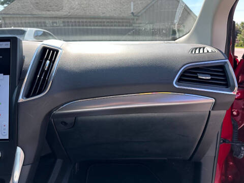 2024 Ford Edge Titanium