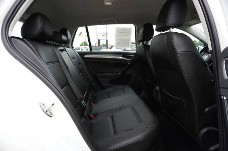 2016 Volkswagen e-Golf SEL Premium