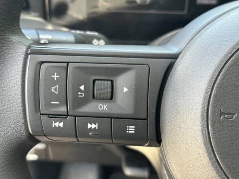2025 Nissan Kicks S