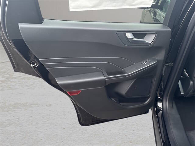 2026 Ford Escape ST-Line Select