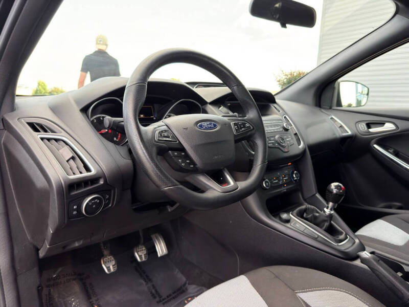 2018 Ford Focus ST
