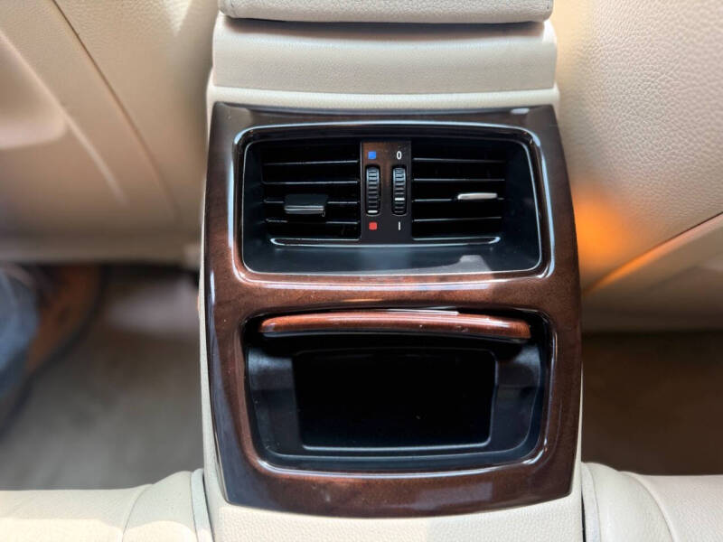 2011 BMW 3 Series 335i