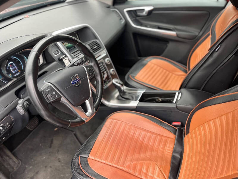 2016 Volvo XC60 T5 Drive-E Premier