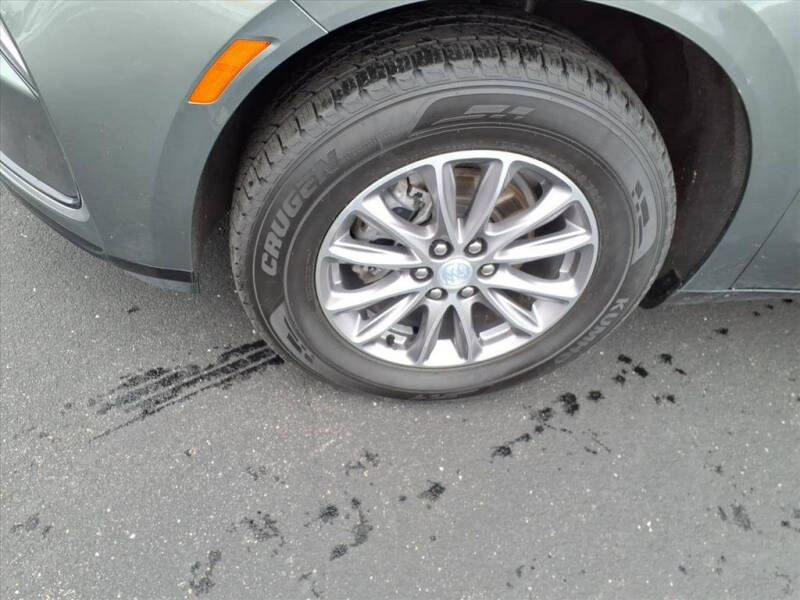 2022 Buick Enclave Essence