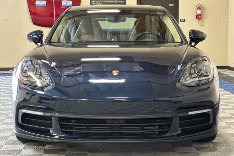 2019 Porsche Panamera