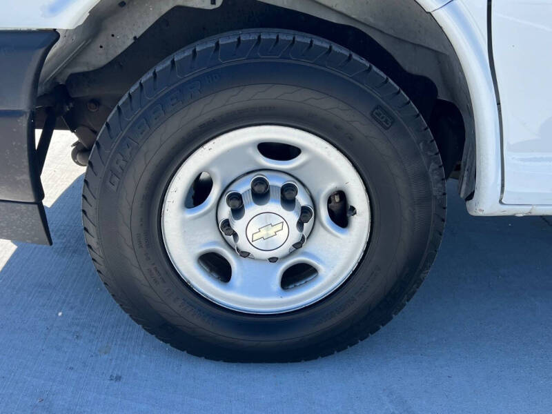 2021 Chevrolet Express 2500