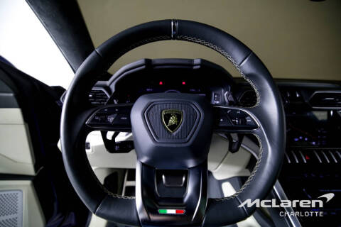 2020 Lamborghini Urus