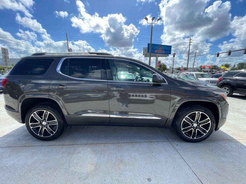 2019 GMC Acadia Denali