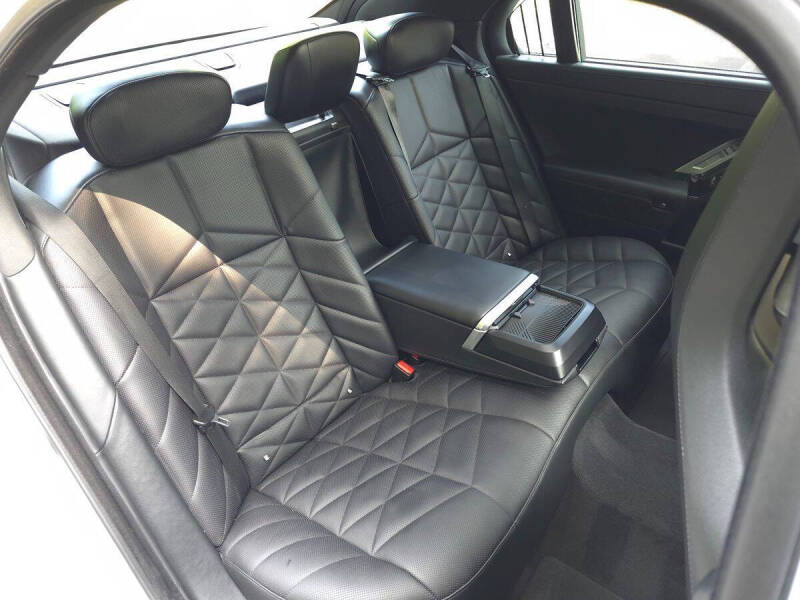 2023 BMW 7 Series 740i