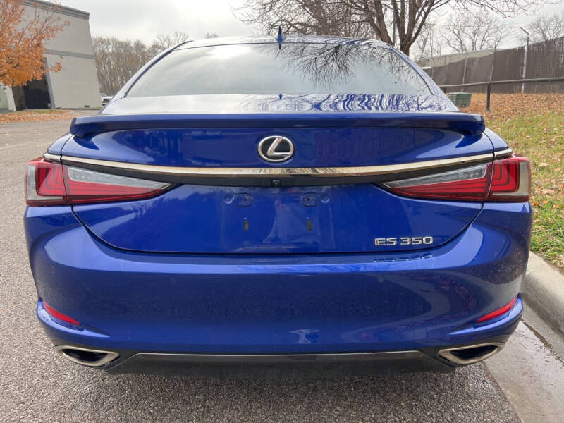 2023 Lexus ES 350 F SPORT Handling