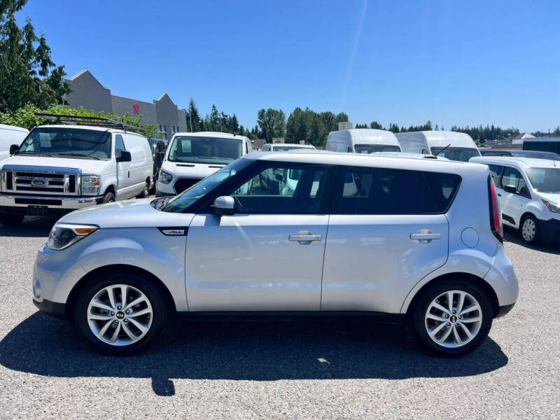 2018 Kia Soul +