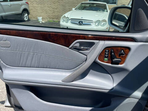 2000 Mercedes-Benz E-Class E 320