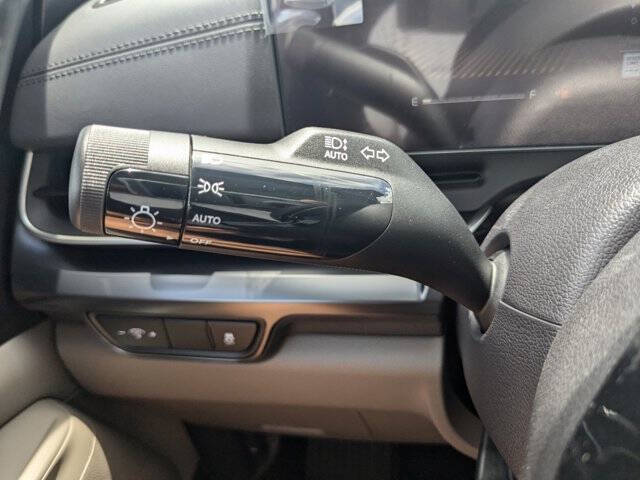 2025 Kia Carnival LXS