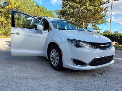 2018 Chrysler Pacifica Touring L