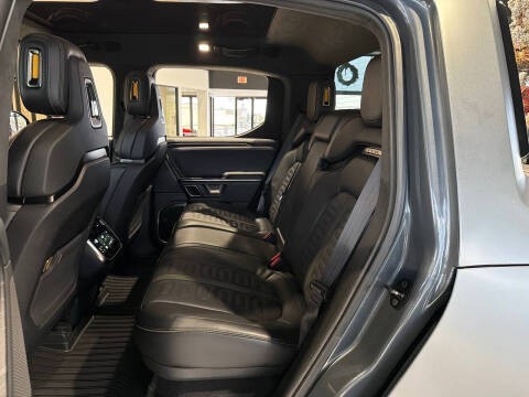 2024 Rivian R1T Adventure