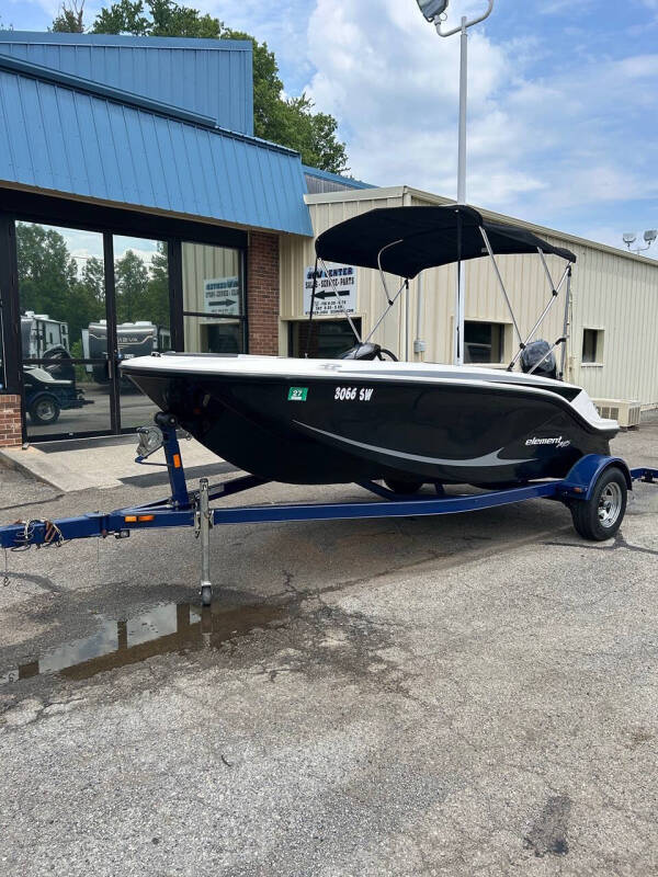 2021 Bayliner Element M15