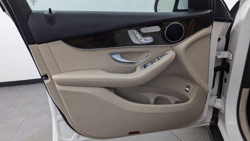 2018 Mercedes-Benz GLC GLC 300