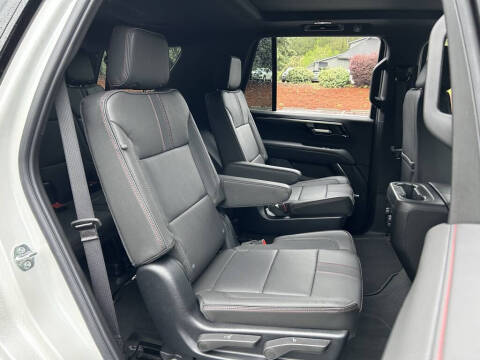 2025 Chevrolet Tahoe RST